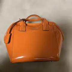 オレンジ 光沢 ボストンバッグ