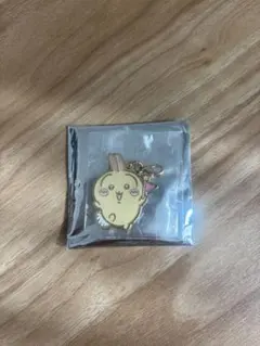 ちいかわパーク　うさぎ　メタルチャーム