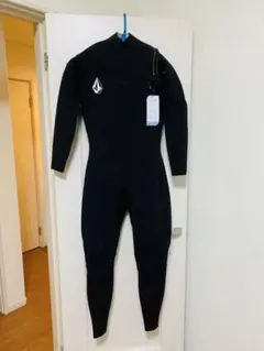即発送！VOLCOM ウェットスーツ フルスーツ ブラックのサムネイル