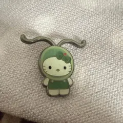 大阪関西万博 藻キティのピンバッジ