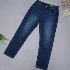 Item thumbnail for item ba3d98f5-ab88-4e1a-b701-207425659ba8