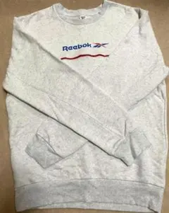 Reebok (リーボック裏起毛トレーナー)Lサイズ