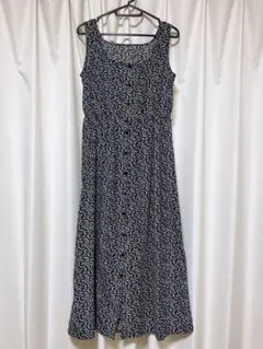 黒と白の花柄 ノースリーブ ロングワンピース