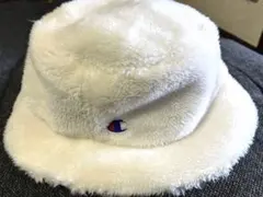 Champion ホワイト バケットハット