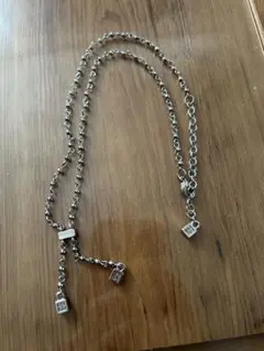 Givenchy ネックレス シルバーカラー ロゴチャームジバンシーのサムネイル