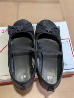 H&M ブラック グリッター フォーマルシューズ