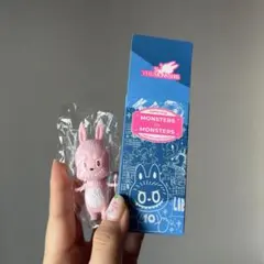 POPMART キーチェーン classic mini labubu 10周年 - メルカリ
