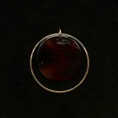 879遺品整理品　ペンダントトップ　ベッコウ？　鼈甲？　ゴールド？　メッキ？