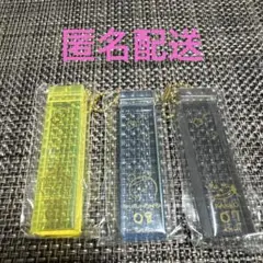 ちいかわ ホテルのキーホルダーvol.2 うさぎ 古本屋　ラッコ