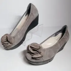 Section d’or スエード フラワーモチーフ ウェッジソール 23.5