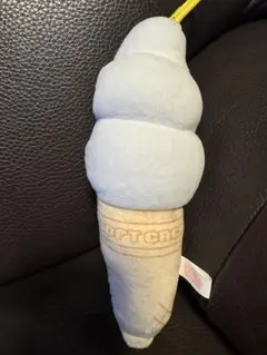 ぶるぶる　ソフトクリーム　バニラ　マスコット　未使用