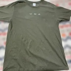 UMA ロゴ Tシャツ カーキ XL