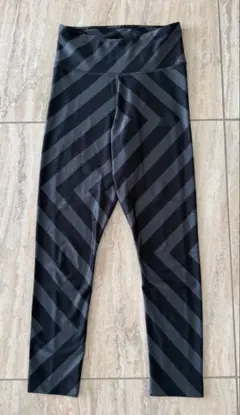 【アディダス】レギンス　ブラック&グレー　Mサイズ　レディース