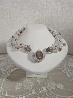 スワロフスキー×ドイツ製パーツ・Ltアメジスト・フルーティー・チョーカー