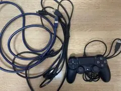 PS4 本体とコントローラー、ケーブル付き