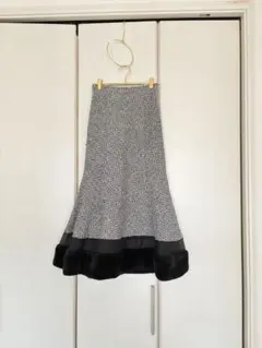 tooco スカート　フレア　ファー　秋　冬　春のサムネイル