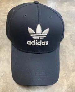 adidas 色ネイビー刺繍男女用キャップフリ➖サイズ