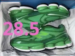 Amine × New Balance 2000 "Biblioteca"