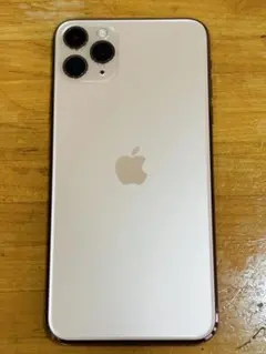 Apple iPhone 11 Pro Max 本体