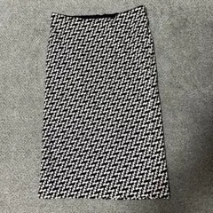 ハウンドトゥース柄タイトスカート