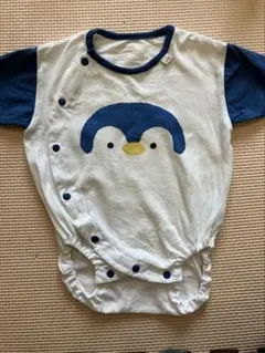 【60〜70cm ペンギン顔プリントロンパース／綿100％】