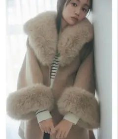 ☆新品未使用☆SNIDEL/2025AW/ファーケープコートBRW 人気商品