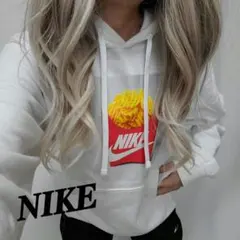 A12231 NIKE これは可愛すぎる裏起毛目立たない薄汚れパーカーポテト