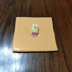 レア品 サンリオ 1997年製 キャシー ピンバッジ レトロ品 - メルカリ