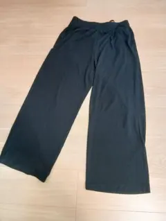 ☆ユニクロ ソフトブラッシュドイージーパンツ 黒 M