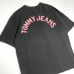 トミージーンズ TOMMY JEANS Tシャツ M 黒 刺繍 ビッグロゴ 半袖