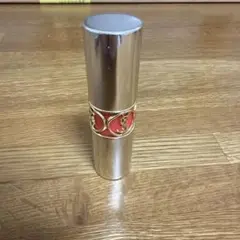 イブサンローラン　ヴォリュプテ　プランプインカラー4口紅 コーラル