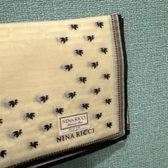 更に値下げしました⭐︎NINA RICCI 大判　アイボリー/ブラック