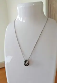 シルバー ブラック 二重リング ネックレス