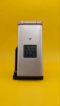 TOSHIBA W55T ガラケー シルバー au WIN 携帯電話本体 - メルカリ