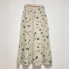 ロングフレアスカート 花柄 ベージュ レディース バックゴムウエスト 春夏秋