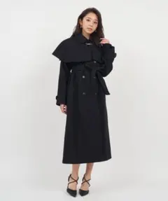 ブラックロングコート ケープスタイル ウエストベルト付き