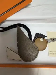 Hermès 鳥型レザーチャーム 新品未使用 - メルカリ