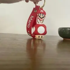 雑貨 キノピオ ストラップ付きキーホルダー マリオ レッドのサムネイル