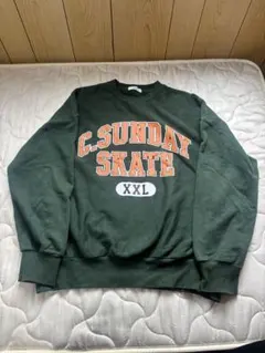 C.SUNDAY SKATE ロゴ スウェット トレーナー ダークグリーンのサムネイル