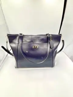 COACH レザー ショルダーバッグ