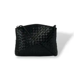 良品　ボッテガヴェネタ　ショルダーバッグ　イントレチャート　レザー　横型　y2k