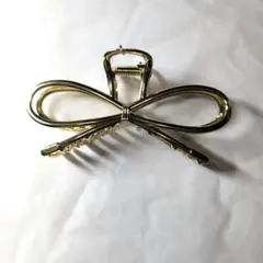 ゴールドリボン型メタルヘアクリップ