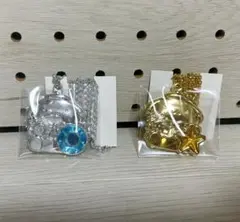 【匿名発送】新品未使用！いちご新聞　きらきら輝くペンダント　ポムポムプリン2色