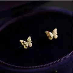 No59 CZダイヤ 蝶々 ピアス［ゴールド］金属アレルギー対応 高品質