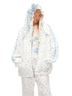 CFIERCE 2026ss ローズ×ソーン スタッズ装飾　パーカー　y2k