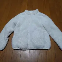 新品未使用　ホワイト フリースジャケット 130cm
