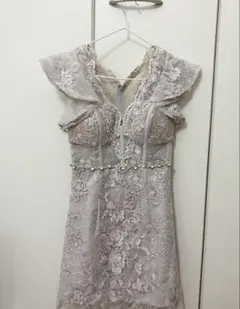 ライトベージュ レース フリル ナイトドレス