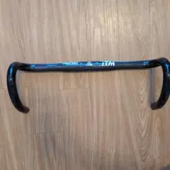 ITM TRIANGO カーボンハンドルバー 420mm 31.8mmのサムネイル
