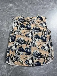 トゥモローランドボールジーフラワープリントブラウス