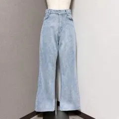 エピミエピミー デニム フレア パンツ 淡いブルー Sのサムネイル